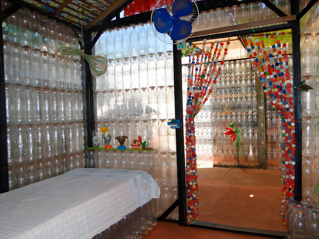 Casa de Botella 2